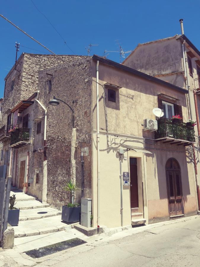Guest House Пьяна-дельи-Альбанези Экстерьер фото